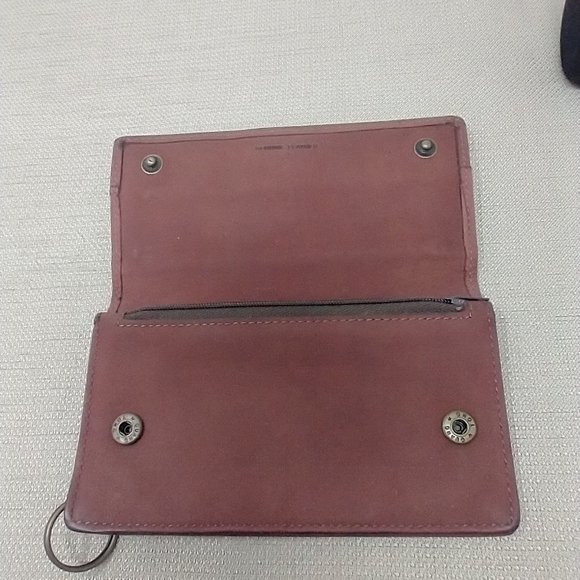 GUANG TONG BROWN LEATHER FOLD-OVER WALLET - Picture 4 of 6
